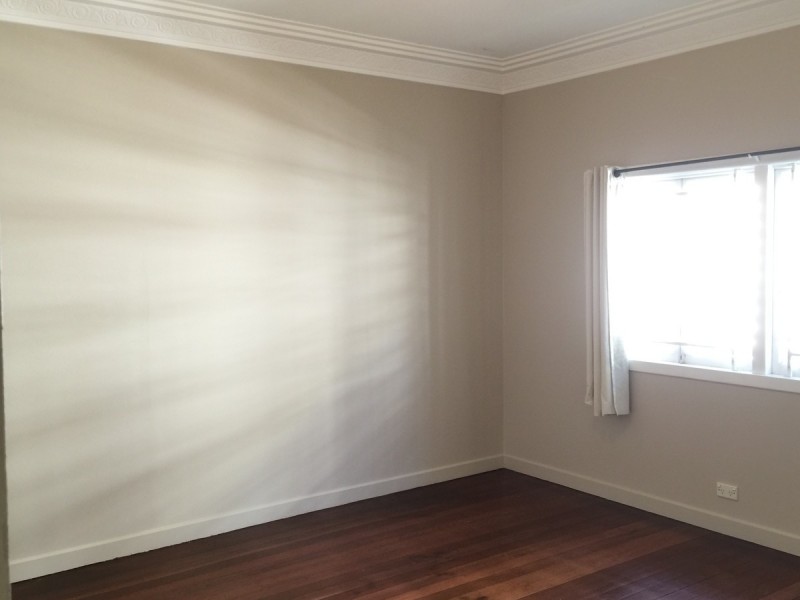 10 Newcross Street, Indooroopilly QLD 4068