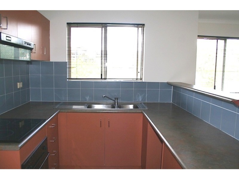 8/31 Glen Road, Toowong QLD 4066