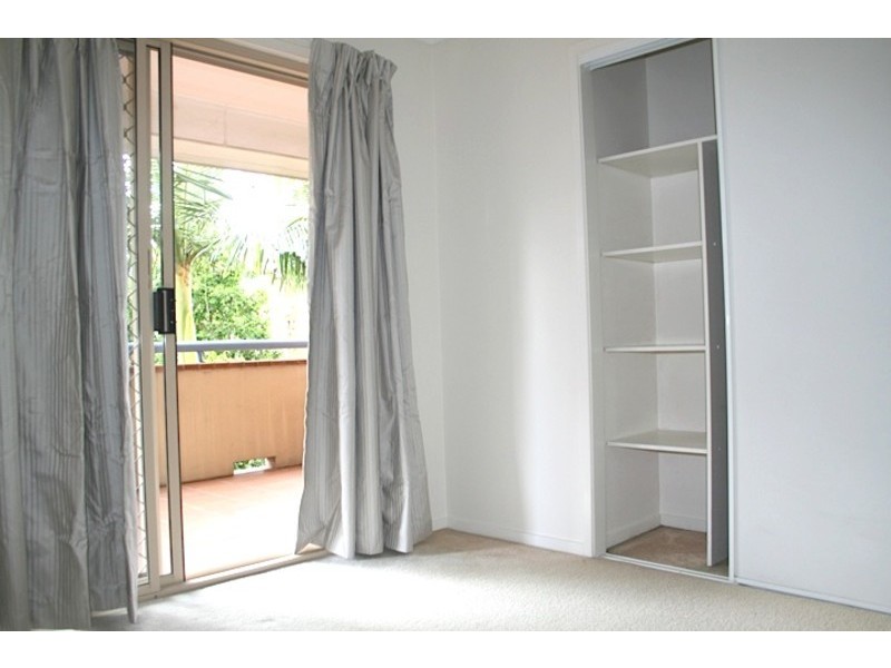 8/31 Glen Road, Toowong QLD 4066