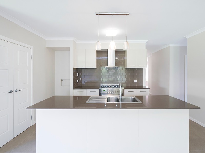 24 McGrath Court, Moggill QLD 4070