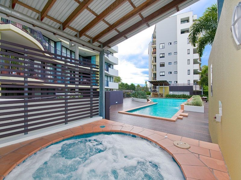 207/8 Land Street, Toowong QLD 4066