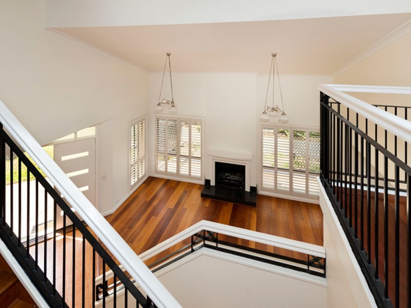 44 Beaufort Crescent, Moggill QLD 4070