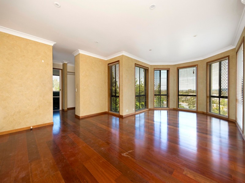 44 Beaufort Crescent, Moggill QLD 4070