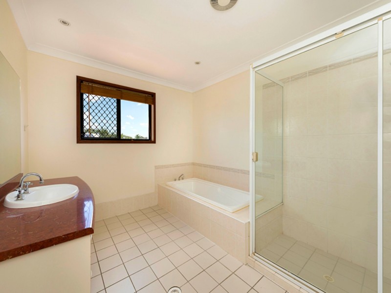 44 Beaufort Crescent, Moggill QLD 4070