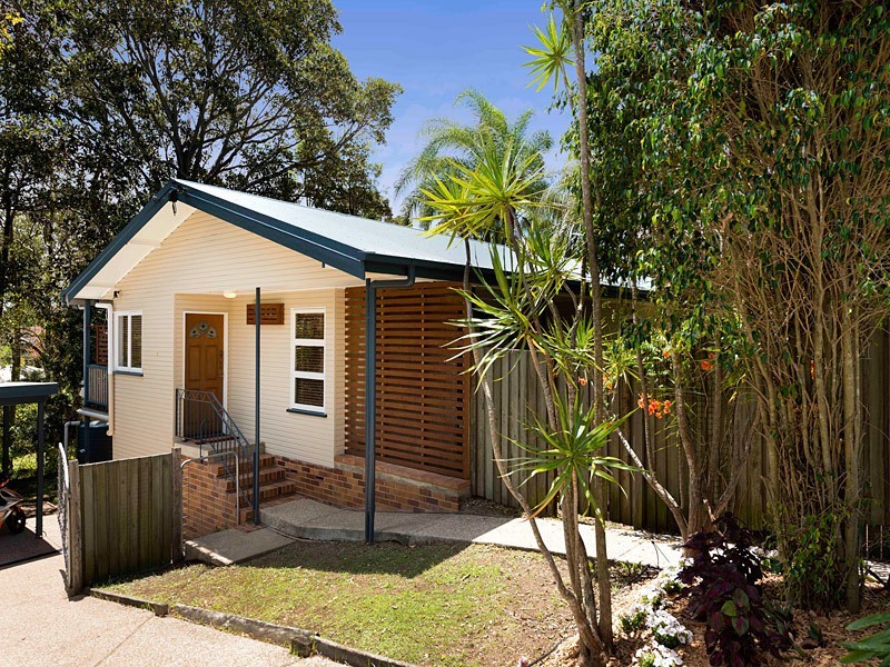 75 Fig Tree Pocket Road, Chapel Hill QLD 4069