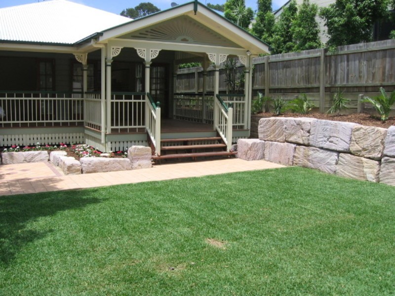 16 Greenlaw Street, Indooroopilly QLD 4068