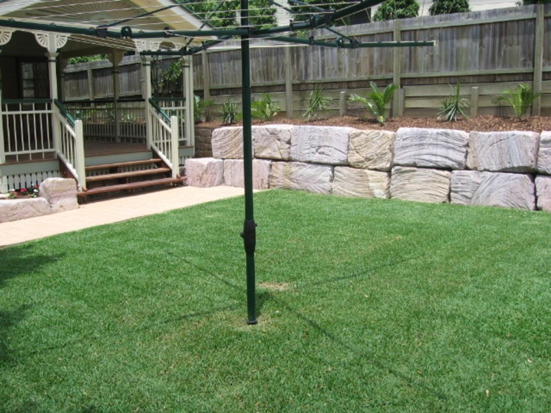 16 Greenlaw Street, Indooroopilly QLD 4068