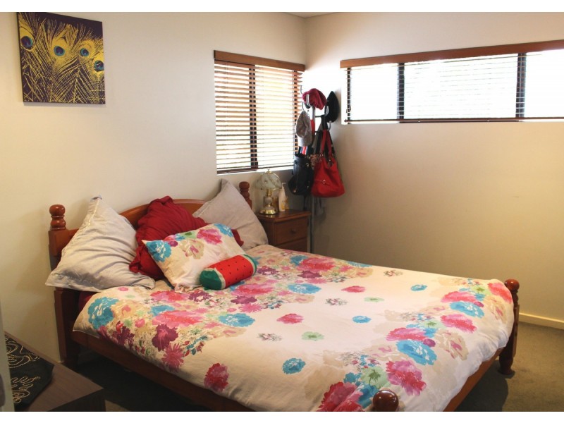 21/26 Holland Street, Toowong QLD 4066