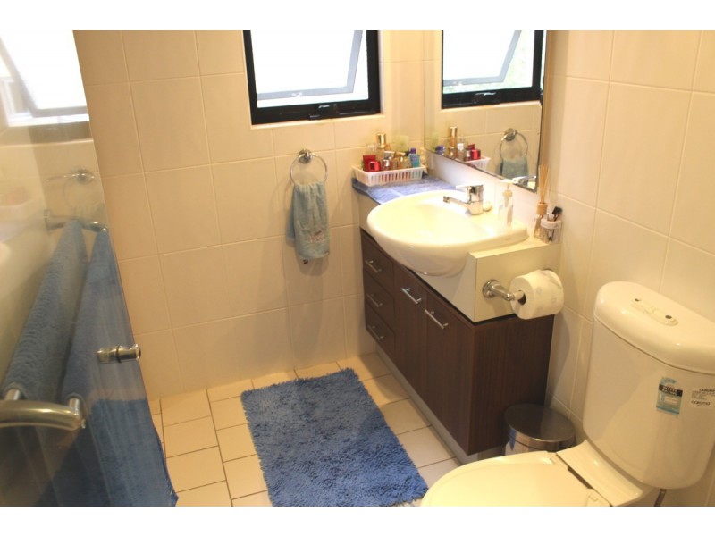 21/26 Holland Street, Toowong QLD 4066