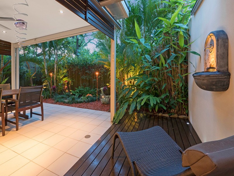 3/146 Carmody Road, St Lucia QLD 4067