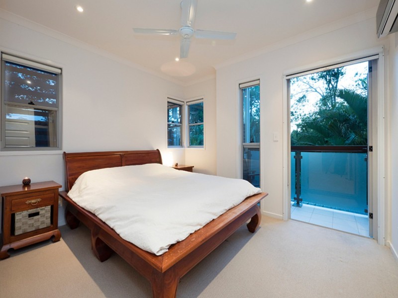 3/146 Carmody Road, St Lucia QLD 4067