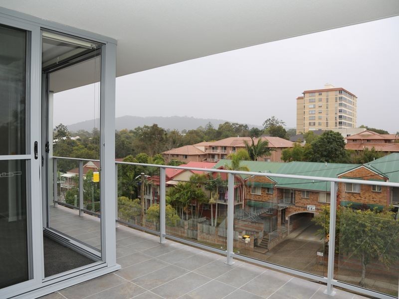 13/8 Finney Road, Indooroopilly QLD 4068