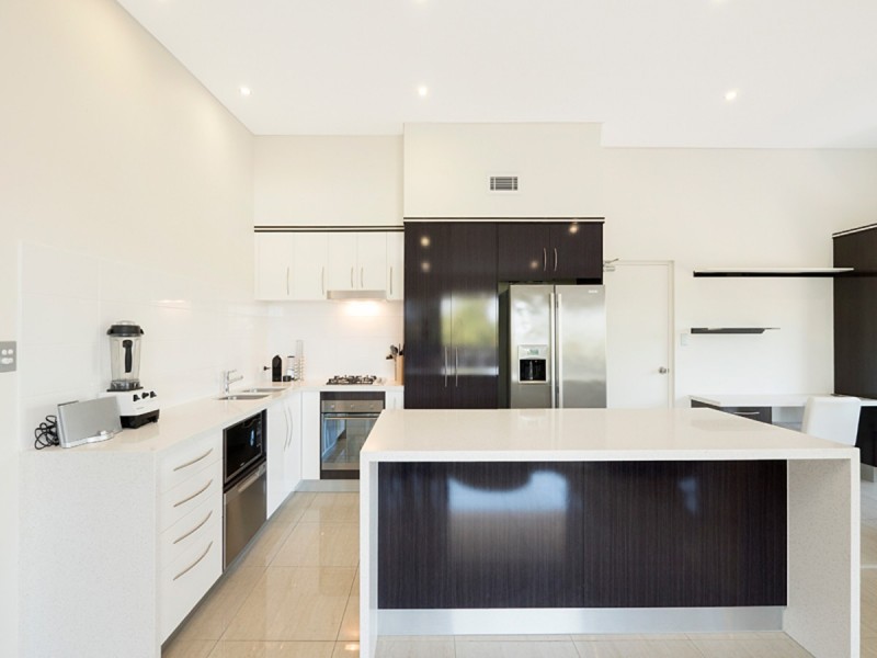 14/119 Macquarie Street, St Lucia QLD 4067