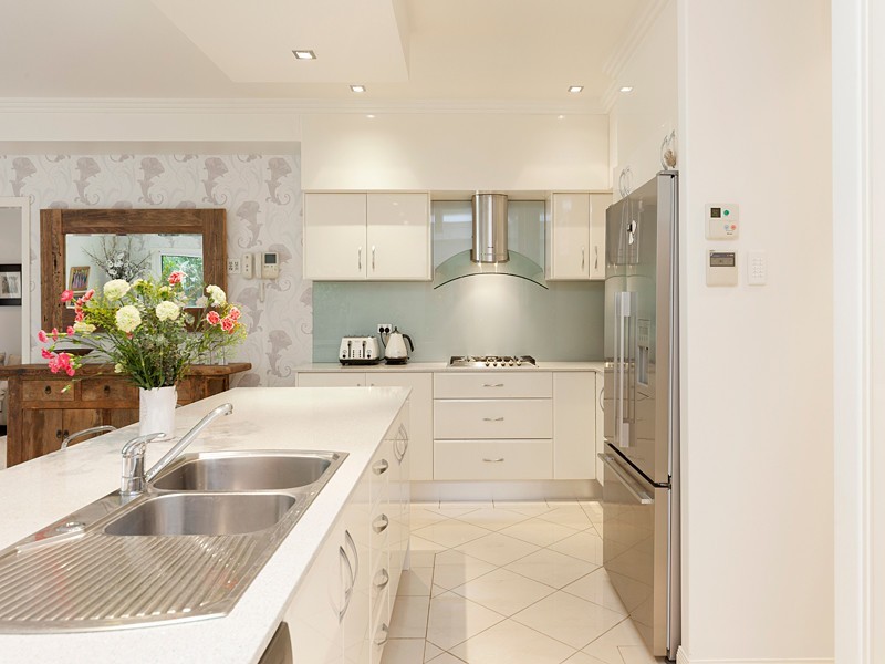 73 Sanctuary Place, Fig Tree Pocket QLD 4069