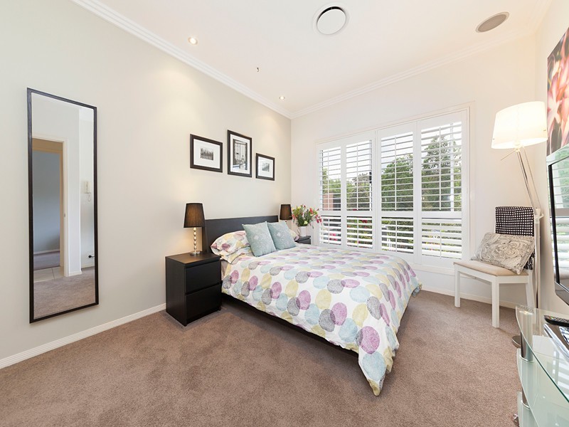 73 Sanctuary Place, Fig Tree Pocket QLD 4069