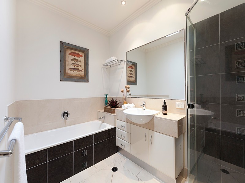 73 Sanctuary Place, Fig Tree Pocket QLD 4069