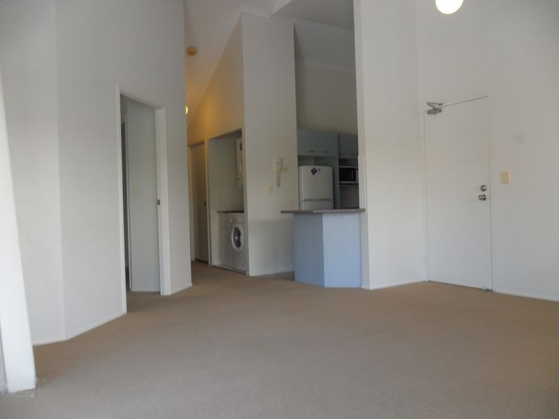 11/77 Sherwood Road, Toowong QLD 4066