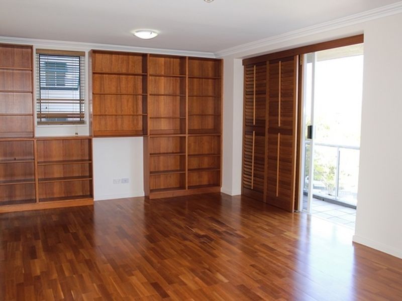 217/180 Swann Road, Taringa QLD 4068