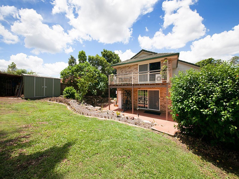 16 Campbell Crescent, Bellbowrie QLD 4070