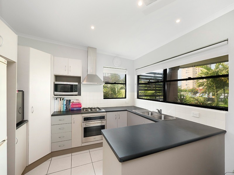 2/67 Benson Street, Toowong QLD 4066