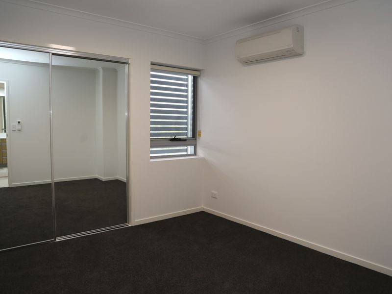 12/8 Finney Road, Indooroopilly QLD 4068