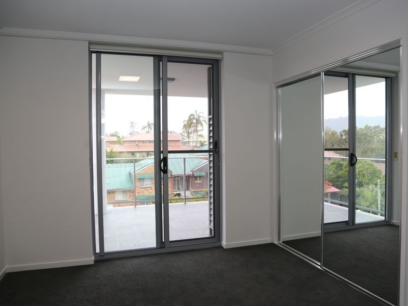 12/8 Finney Road, Indooroopilly QLD 4068