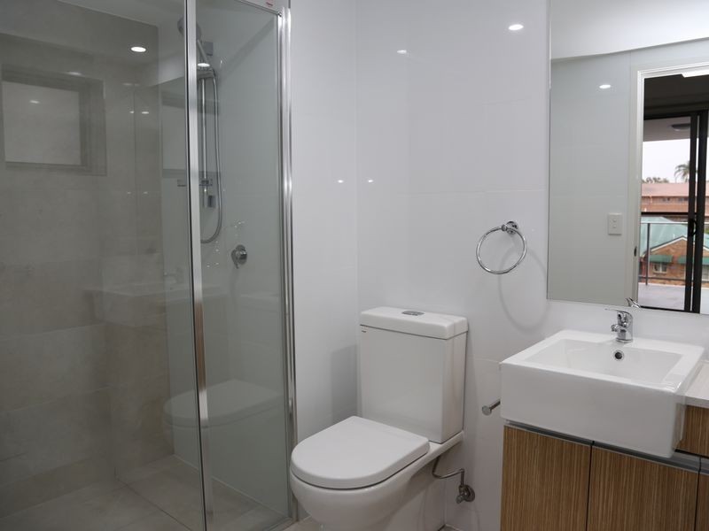 12/8 Finney Road, Indooroopilly QLD 4068