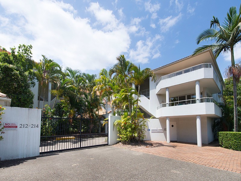 9/214 Sir Fred Schonell Drive, St Lucia QLD 4067