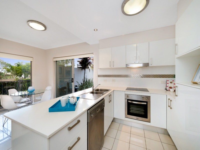 1/69 Durham Street, St Lucia QLD 4067