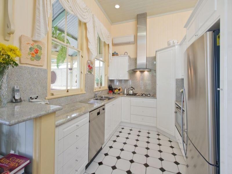 16A Eldridge Street, Toowong QLD 4066