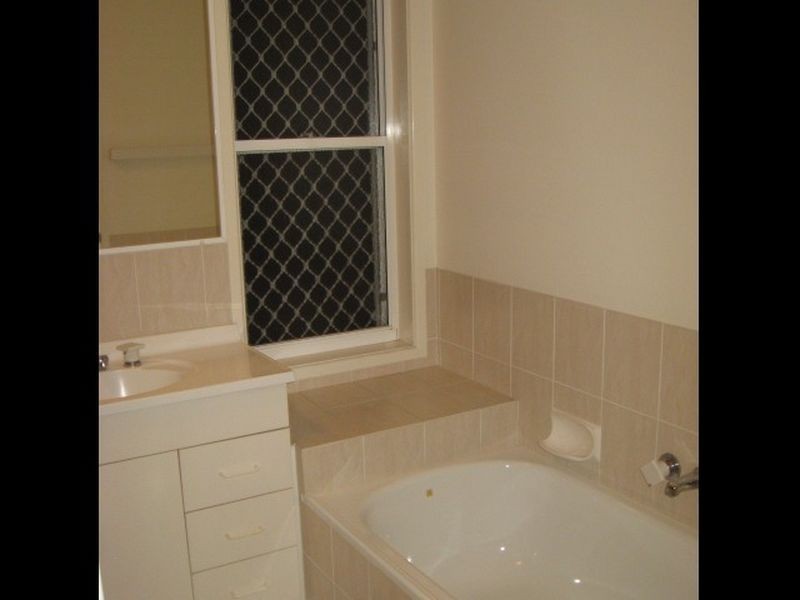 13/60 Gubberley Street, Kenmore QLD 4069