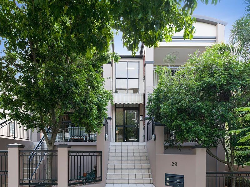 3/29 Holland Street, Toowong QLD 4066