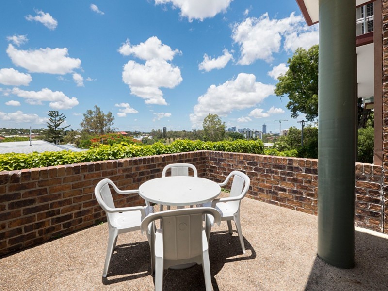 27/11 Ascog Terrace, Toowong QLD 4066