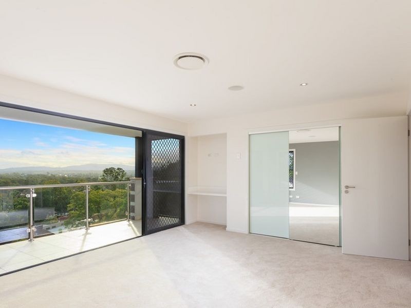 49 Pennant Street, Jamboree Heights QLD 4074