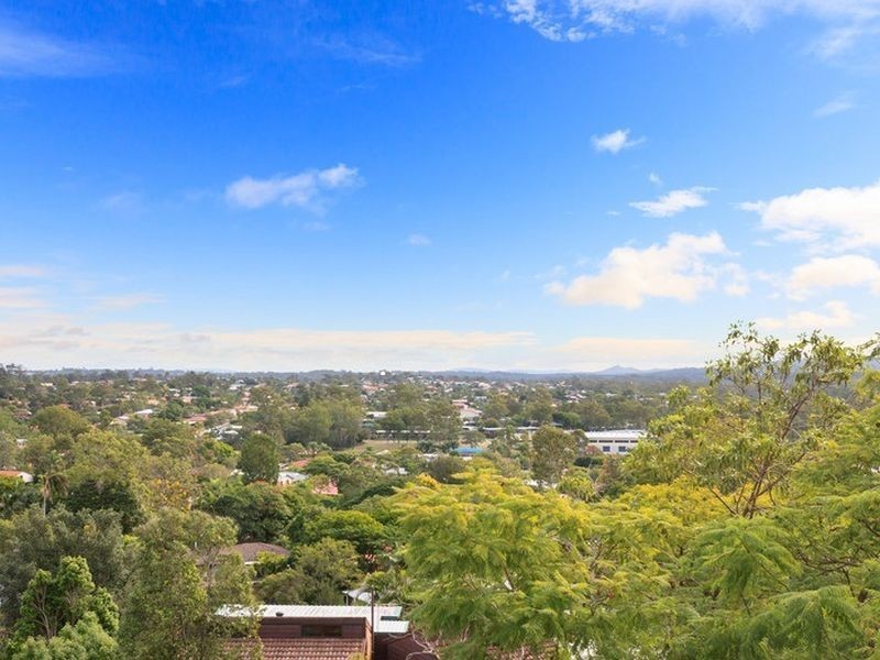 49 Pennant Street, Jamboree Heights QLD 4074