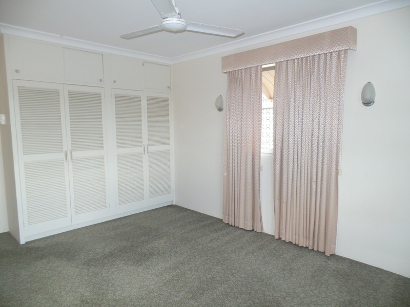 4/41 Sisley Street, St Lucia QLD 4067