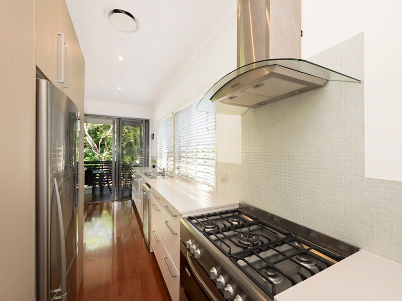 9 Tyne Street, Taringa QLD 4068