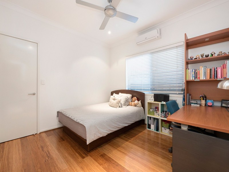 9 Tyne Street, Taringa QLD 4068