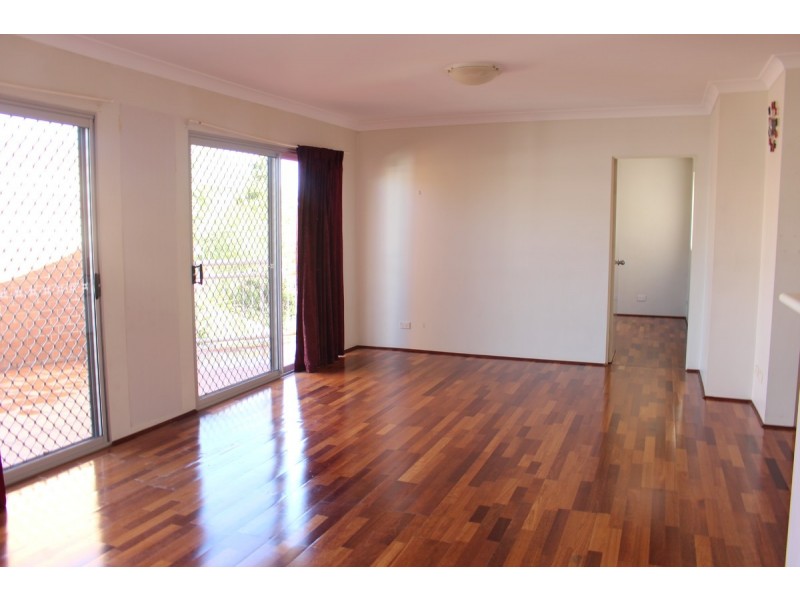 4/20 Augustus Street, Toowong QLD 4066