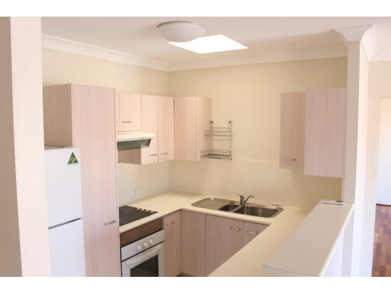 4/20 Augustus Street, Toowong QLD 4066