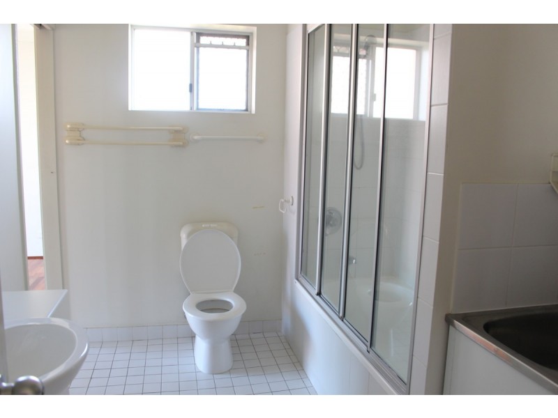 4/20 Augustus Street, Toowong QLD 4066