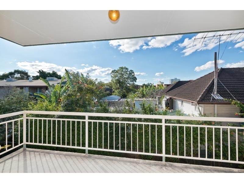 3/37 Mitre Street, St Lucia QLD 4067