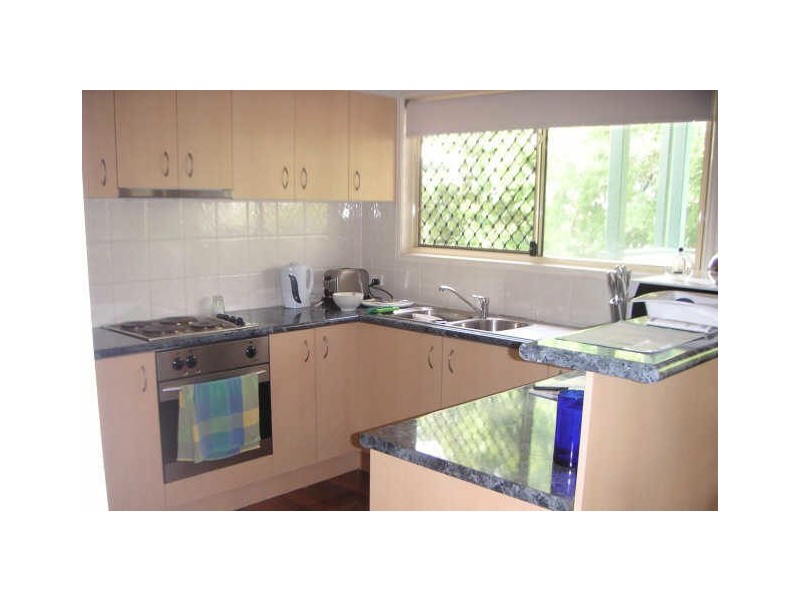 4/2 Queens Road, Taringa QLD 4068