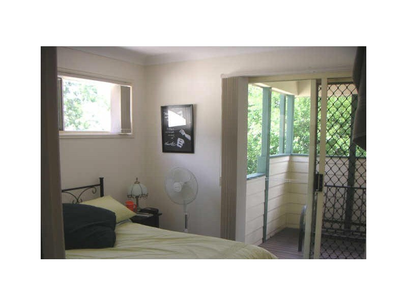 4/2 Queens Road, Taringa QLD 4068