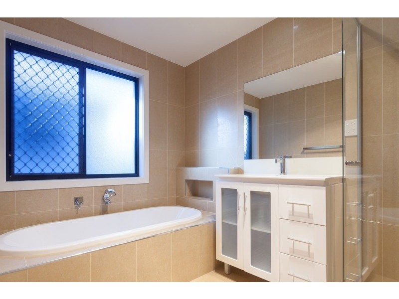 49 Pennant Street, Jamboree Heights QLD 4074