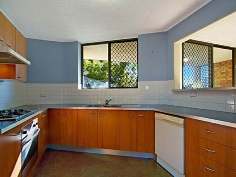 4/66 Kensington Terrace, Toowong QLD 4066