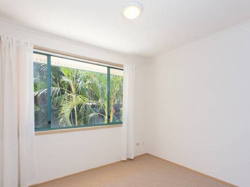 78 Orchard Terrace, St Lucia QLD 4067