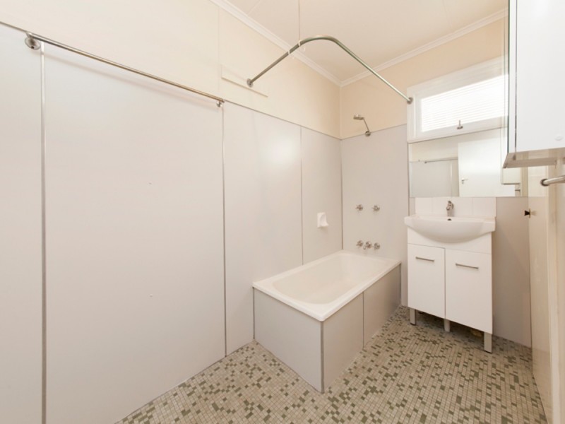 3/24-26 Qualtrough Street, Woolloongabba QLD 4102