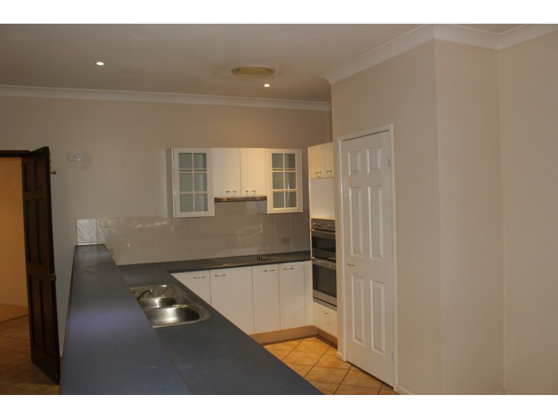 34 Nankin Street, Fig Tree Pocket QLD 4069