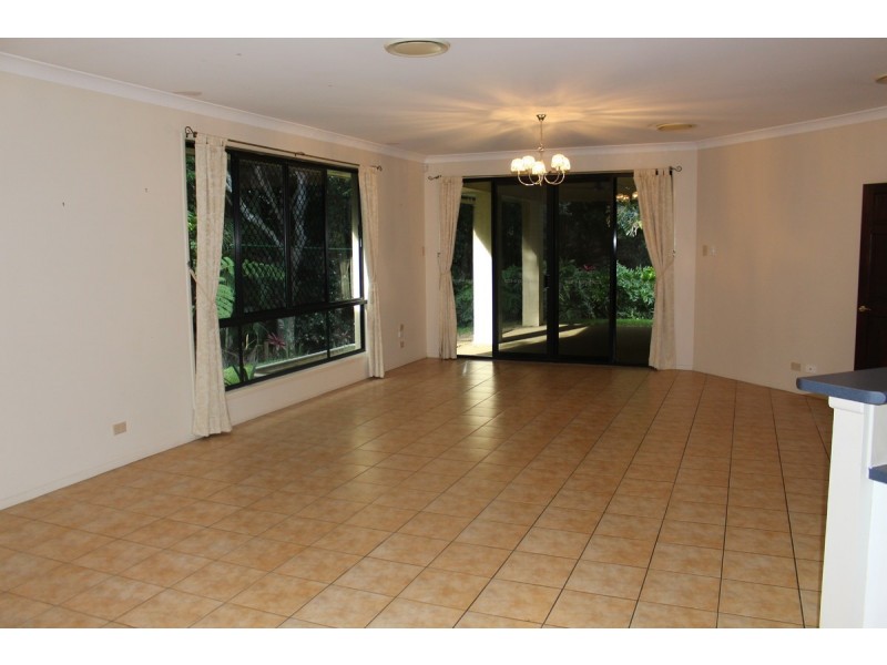 34 Nankin Street, Fig Tree Pocket QLD 4069